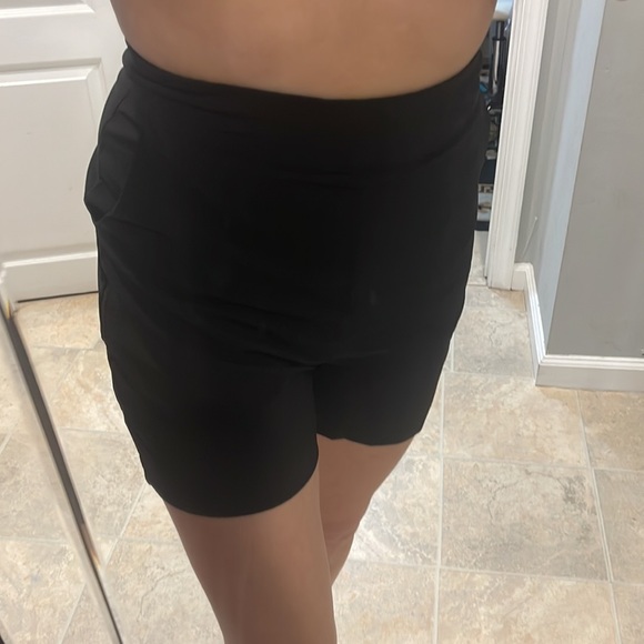 High waisted shorts - Picture 3 of 6